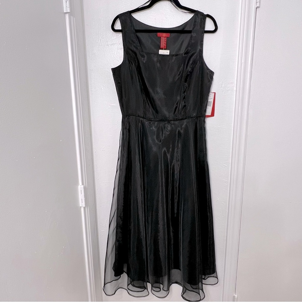 Sangria Women's Sleeveless, Side Zipper, Fully Lined‎ Maxi Polyester Black Dress